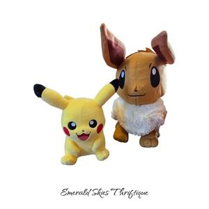 Large pokemon plush lot. Beaded plush Eevee Charizard Pikachu snorlax free ship